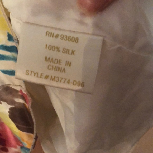 $9 bundle! Matty M silk sleeveless tunic. Medium. - Picture 4 of 4